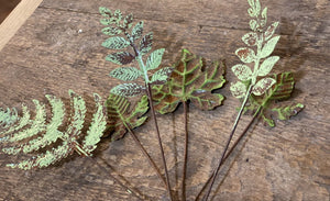 Green Metal Leaves Bunch